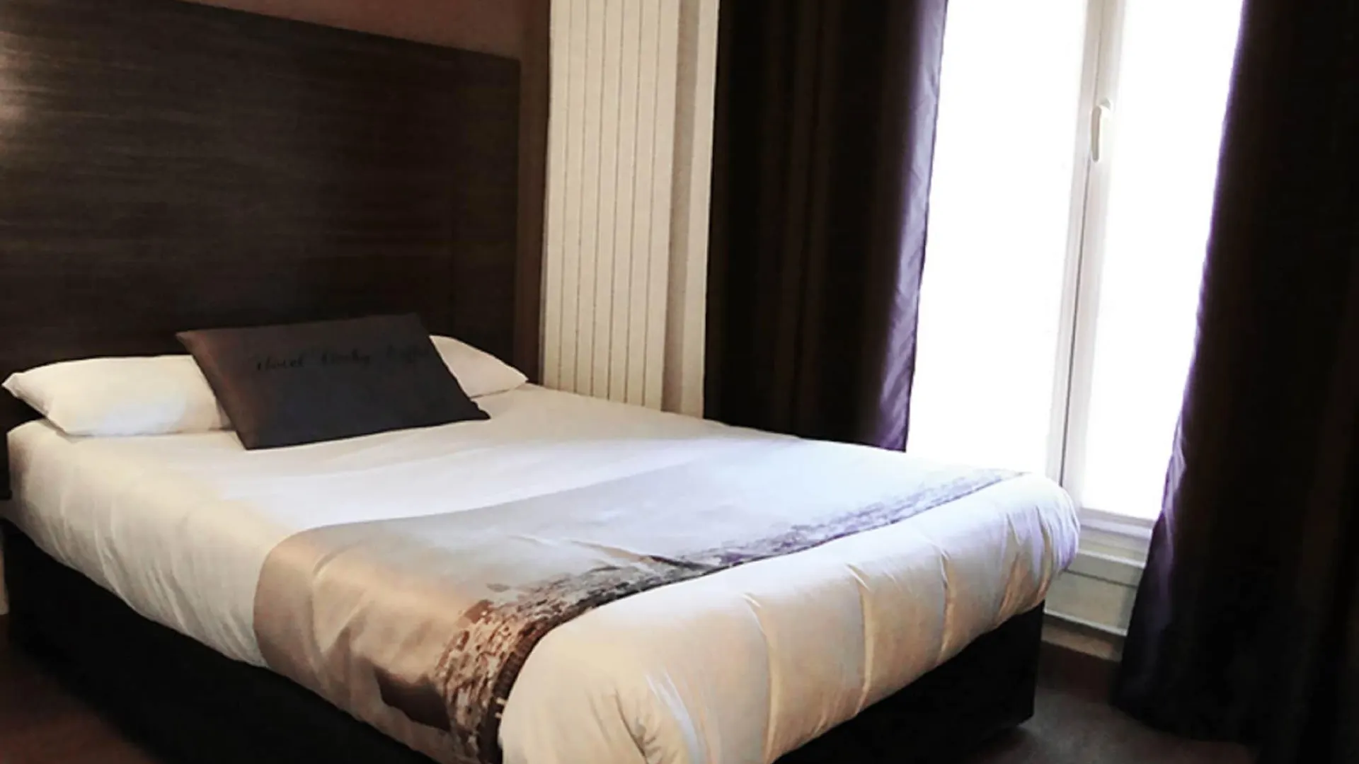 Derby Eiffel Otel