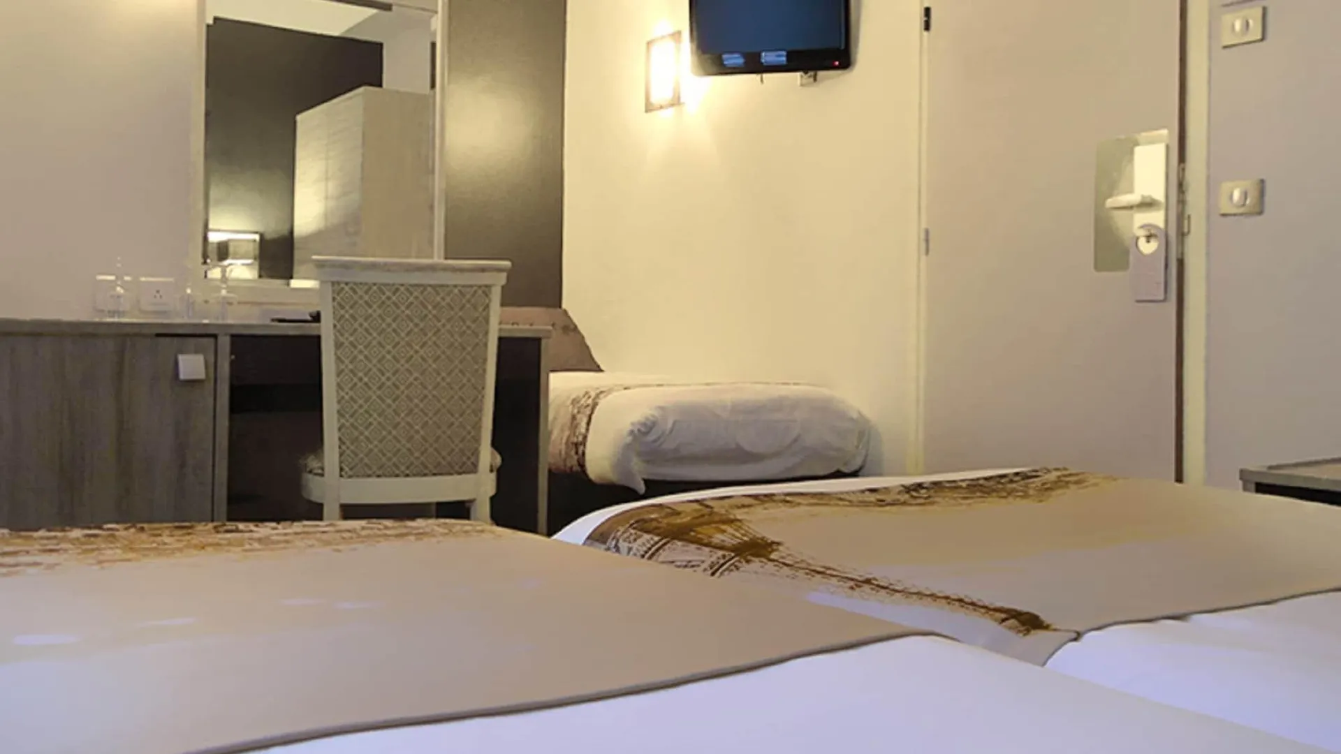 Hotel Derby Eiffel 3*