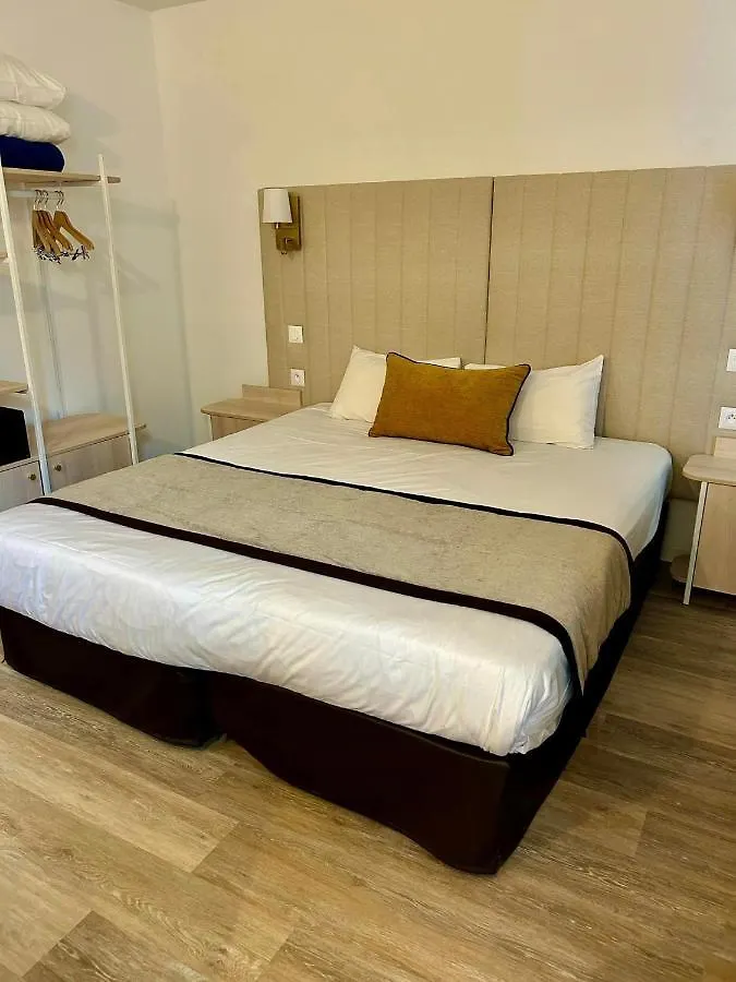 Otel Derby Eiffel Paris